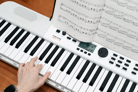Синтезатор NUX NEK-110